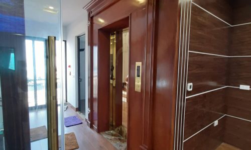 Tòa nhà văn phòng phố Thái Hà, thang máy, 2 mặt ngõ, nội thất đẹp; DT71m2; 7T; MT4.9m; giá 23.5 tỷ